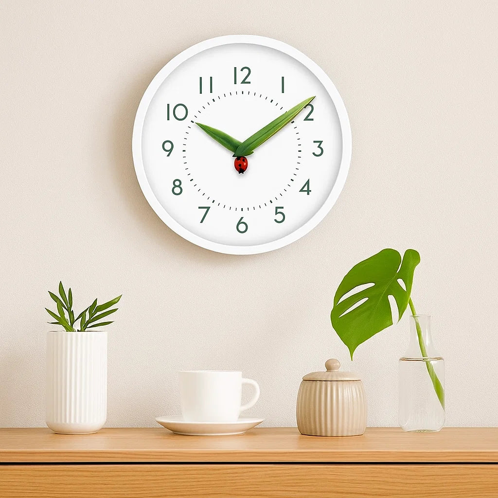 Orologio da Parete Timeless - Design Coccinella e Farfalla