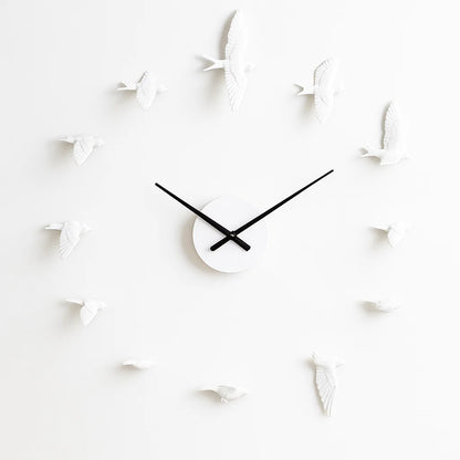 Orologio da Parete - Volo delle Rondini - Eleganza e Funzionalità